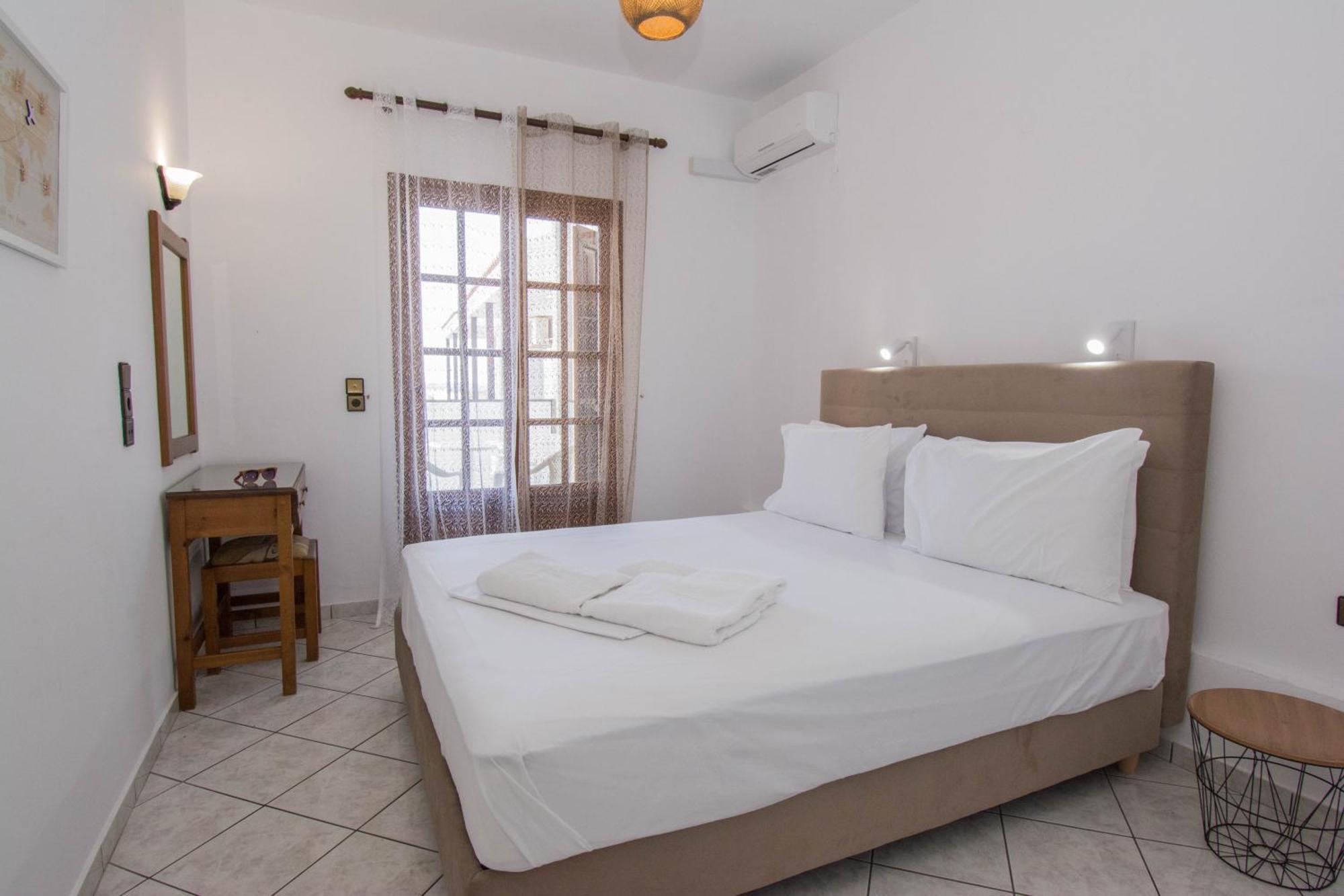 Rena Apartments Goúvai Ngoại thất bức ảnh