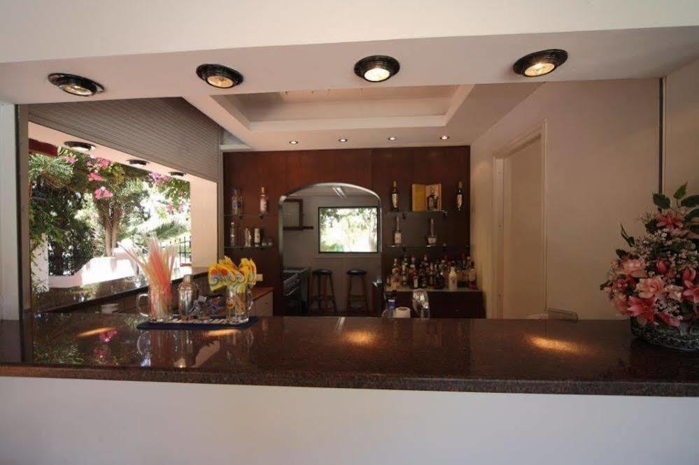 Rena Apartments Goúvai Ngoại thất bức ảnh