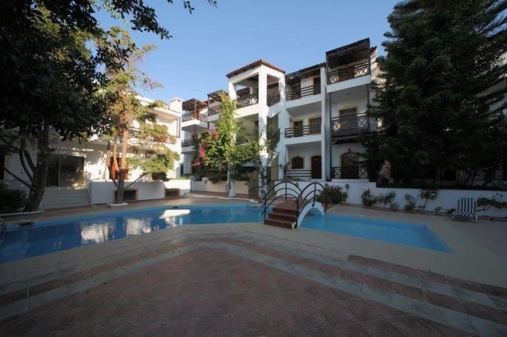 Rena Apartments Goúvai Ngoại thất bức ảnh