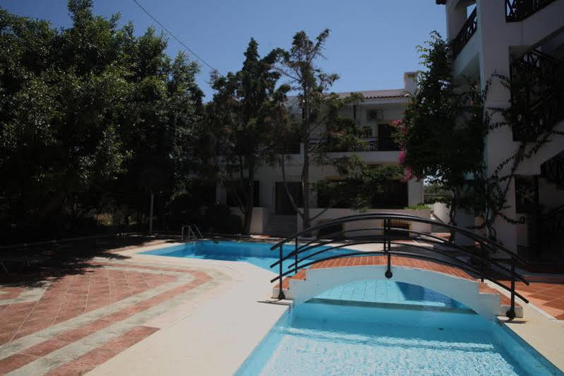 Rena Apartments Goúvai Ngoại thất bức ảnh